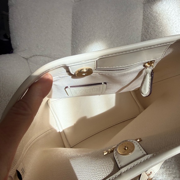 Coach Signature Beige Crossbody Bag - Picture 2 of 2
